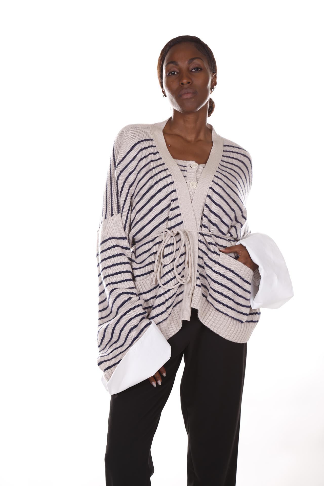 Jejia, Cardigan
